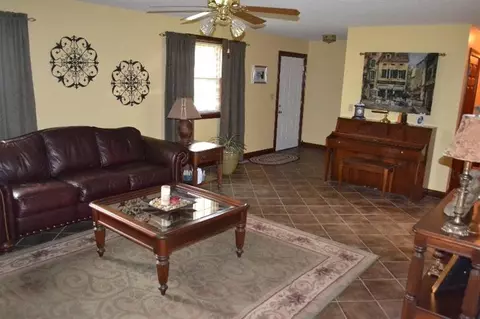 614 Rita Ln, Corbin, KY 40701 photo 8