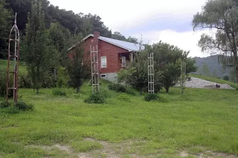 6744 Campton, Stanton, KY 40380 photo 5