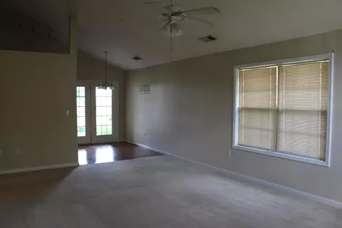 109 Back Stretch Dr, Georgetown, KY 40324 photo 3