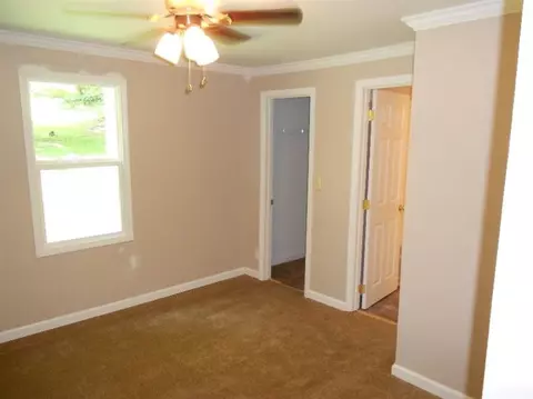 706 Green St, Corbin, KY 40701 photo 2