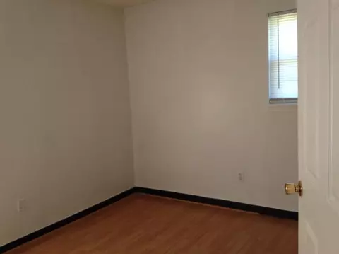 203 Static Rd, Paris, KY 40361 photo 9
