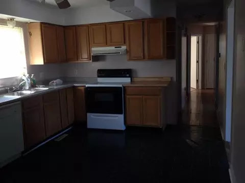203 Static Rd, Paris, KY 40361 photo 2