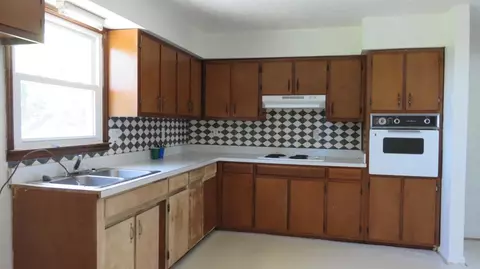 136 Southern Dr, Perryville, KY 40468 photo 5