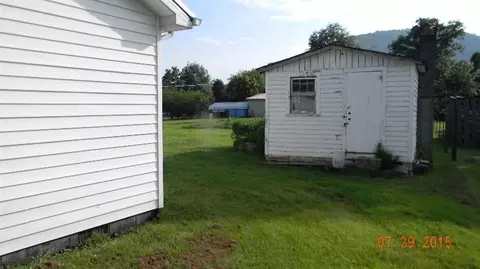 149 Kenny Bug Rd, Williamsburg, KY 40769 photo 4