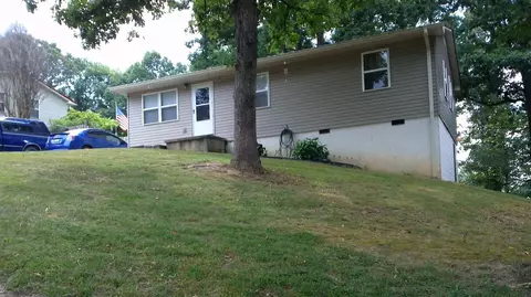 261 Lynn Acres Rd, Corbin, KY 40701 photo 3