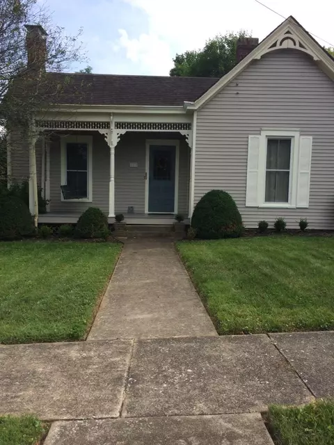 127 E Stephens St, Midway, KY 40347 photo 1