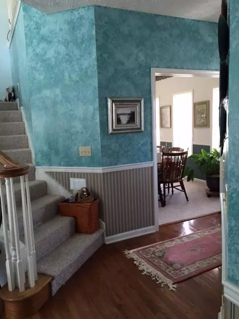 325 Burchett Blvd, Morehead, KY 40351 photo 3