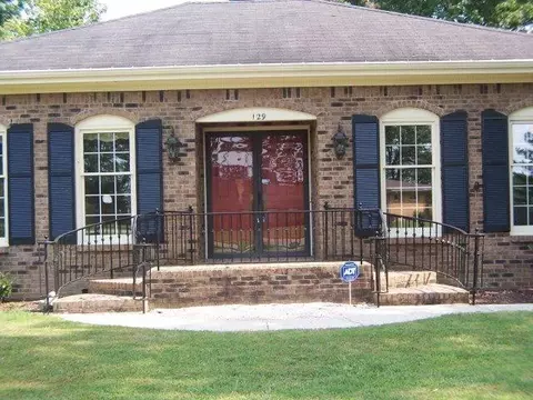 129 Circle Dr, Berea, KY 40403 photo 2