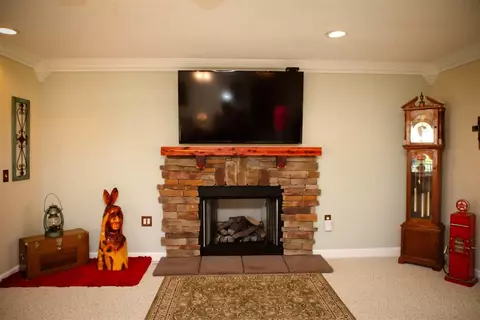 72 Fieldstone Dr, Corbin, KY 40701 photo 2