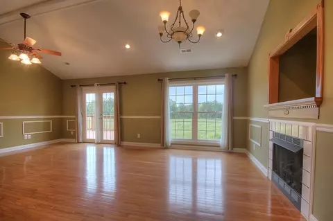 16 Pin Oak, Corbin, KY photo 2