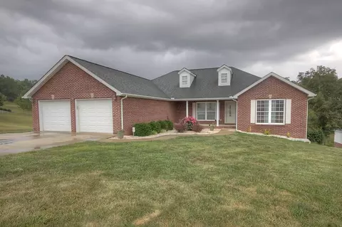 16 Pin Oak, Corbin, KY photo 1