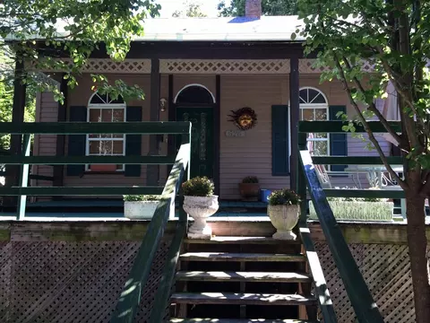 526 Hanson St, Paris, KY 40361 photo 1