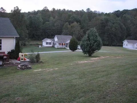 161 Macbennett Dr, Williamsburg, KY 40769 photo 5