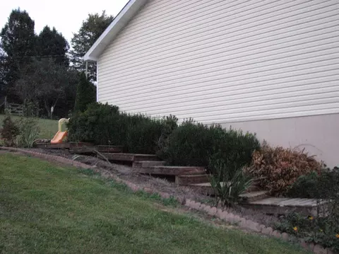 161 Macbennett Dr, Williamsburg, KY 40769 photo 3