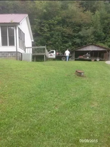 6363 E Highway 221, Bledsoe, KY 40810 photo 2