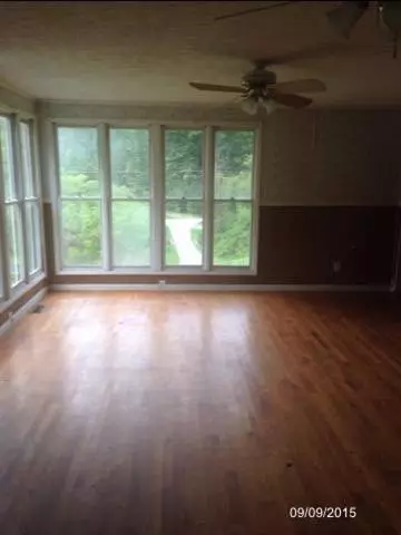 6363 E Highway 221, Bledsoe, KY 40810 photo 14