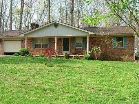 121 Bonanza Trl, Corbin, KY 40701 photo 1