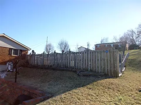 87 Mcfadden Cir, Corbin, KY 40701 photo 3