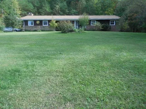 848 Fraley Dr, Morehead, KY 40351 photo 3