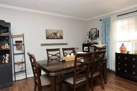 216 E Showalter Dr, Georgetown, KY 40324 photo 4