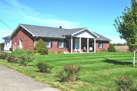 710 Logsdon Ln, Springfield, KY 40069 photo 2