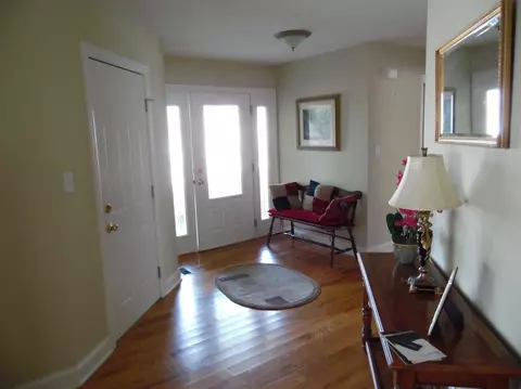 809 Eagle Crest Dr, Versailles, KY 40383 photo 3