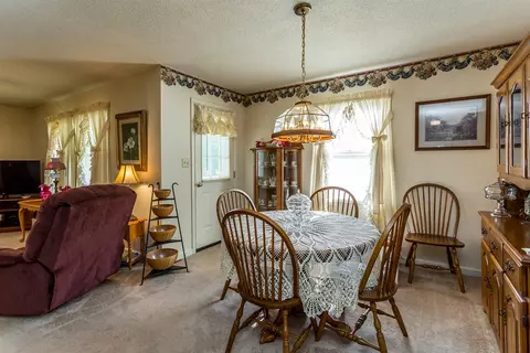 411 Plumtree Dr, Berea, KY 40403 photo 8