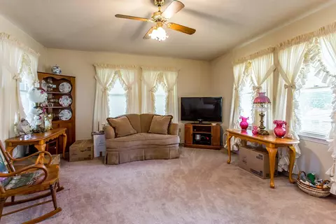 411 Plumtree Dr, Berea, KY 40403 photo 6