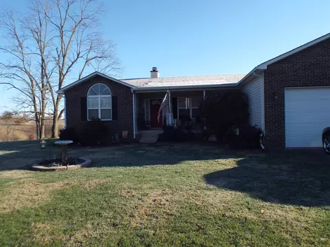 834 Settlement Dr, Lancaster, KY 40444 photo 3