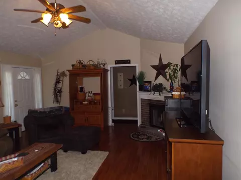 834 Settlement Dr, Lancaster, KY 40444 photo 7