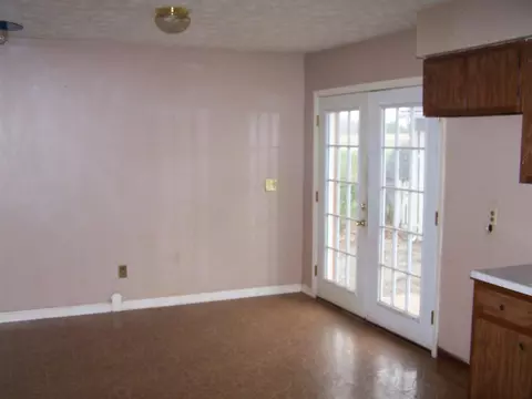 103 Static Rd, Paris, KY 40361 photo 3
