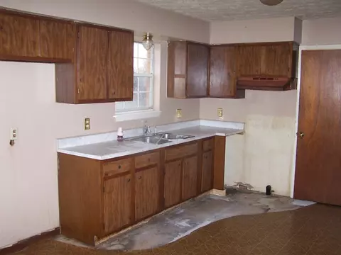 103 Static Rd, Paris, KY 40361 photo 2