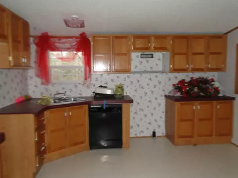 86 Edgewater Forest Rd, Corbin, KY 40701 photo 2
