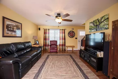 100 Devin Dr, Georgetown, KY 40324 photo 3