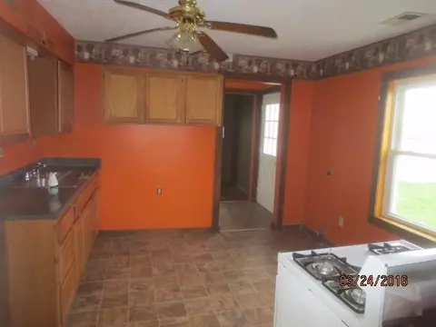 104 E Lynn St, Georgetown, KY 40324 photo 4