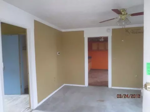 104 E Lynn St, Georgetown, KY 40324 photo 2