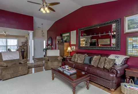 175 Hawthorne Dr, Georgetown, KY 40324 photo 4