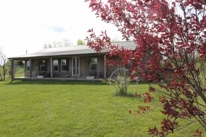  360 Goodlett Rd, Salvisa, KY 40372 photo 3