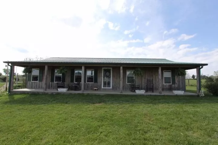  360 Goodlett Rd, Salvisa, KY 40372 photo 2