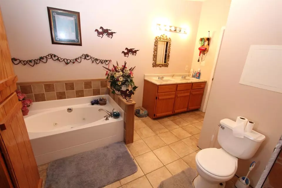  360 Goodlett Rd, Salvisa, KY 40372 photo 18