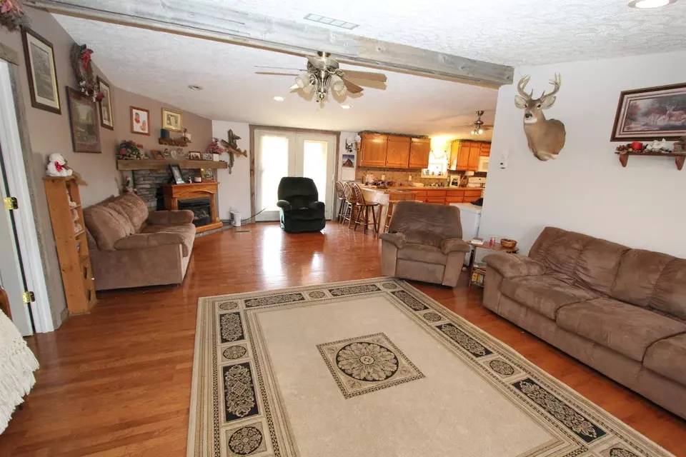  360 Goodlett Rd, Salvisa, KY 40372 photo 8
