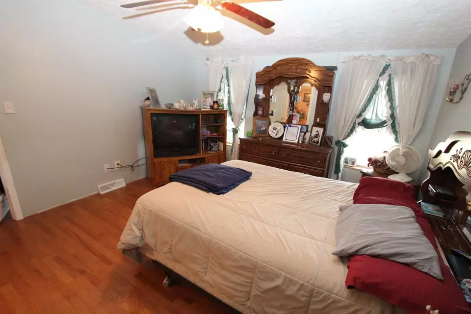  360 Goodlett Rd, Salvisa, KY 40372 photo 15