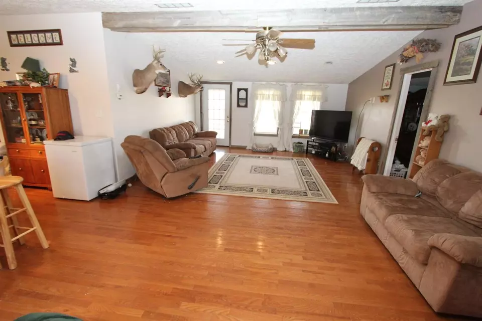  360 Goodlett Rd, Salvisa, KY 40372 photo 10