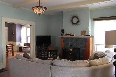 127 E Seventh St, Paris, KY 40361 photo 4