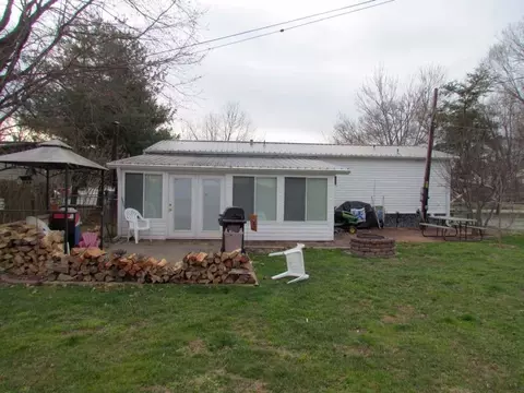 134 Walter, Waco, KY 40385 photo 28