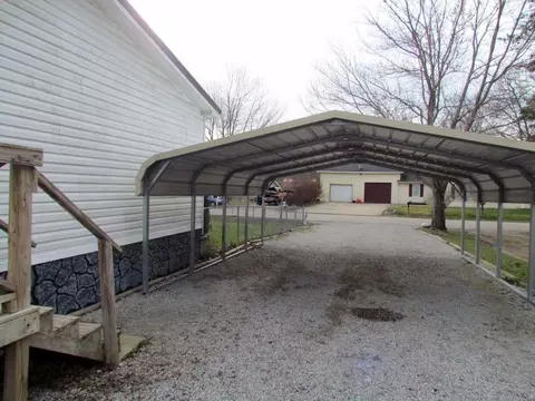 134 Walter, Waco, KY 40385 photo 3