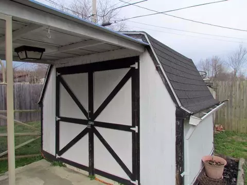 134 Walter, Waco, KY 40385 photo 12