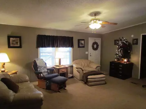 134 Walter, Waco, KY 40385 photo 15