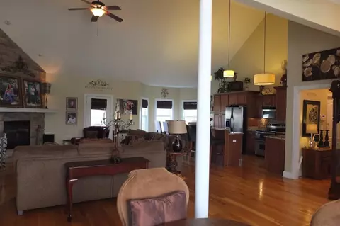 220 Lakeside Dr, Georgetown, KY 40324 photo 9