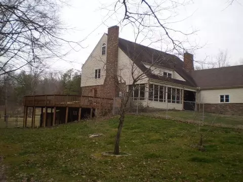 845 Jackson Dr, Morehead, KY 40351 photo 2